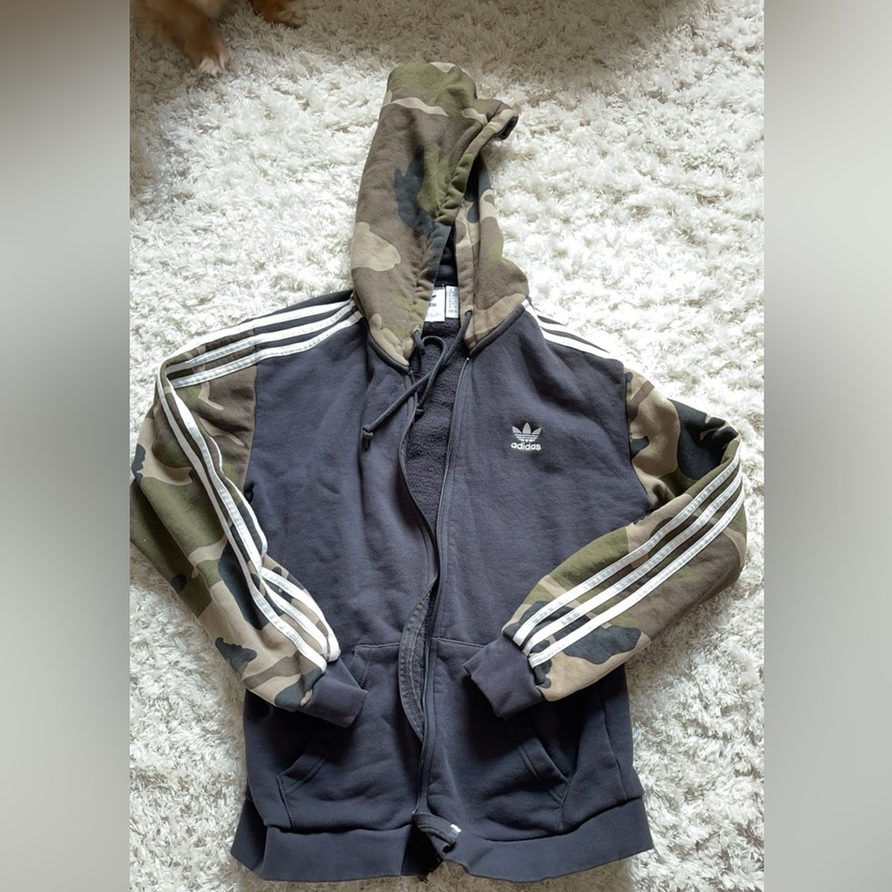 Adidas Men's Black and Camouflage zip up